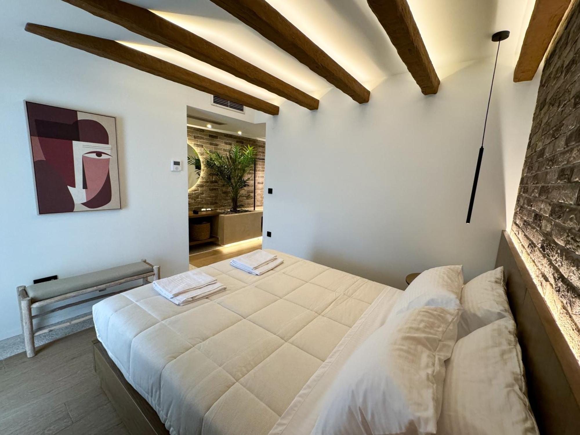 Urban Gem In The Heart Of Naoussa A Stylish Escape Apartamento Naousa  Exterior foto