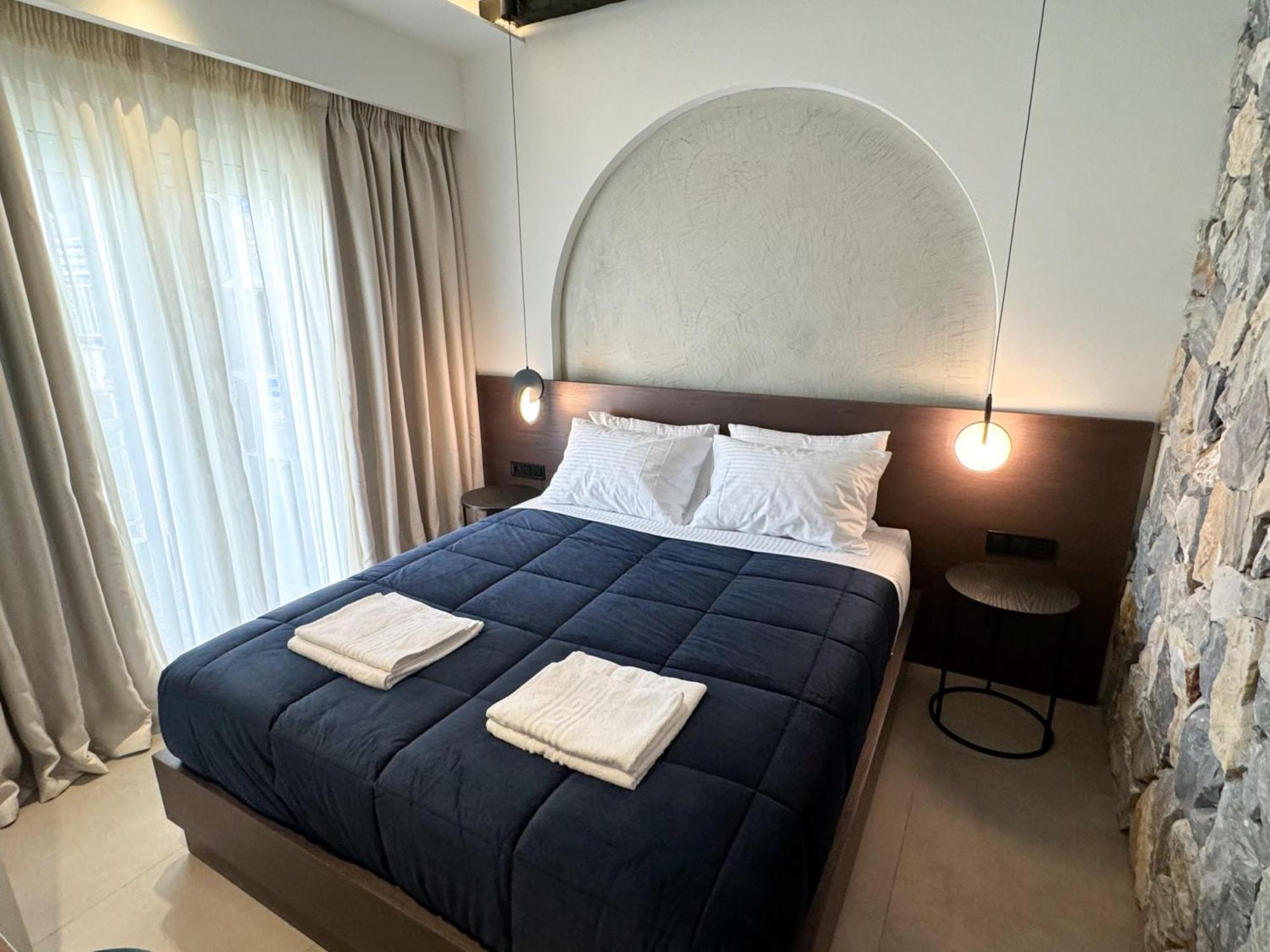 Urban Gem In The Heart Of Naoussa A Stylish Escape Apartamento Naousa  Exterior foto